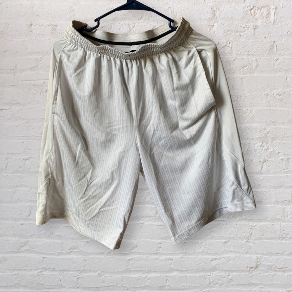 Nike White Basketball Shorts Medium